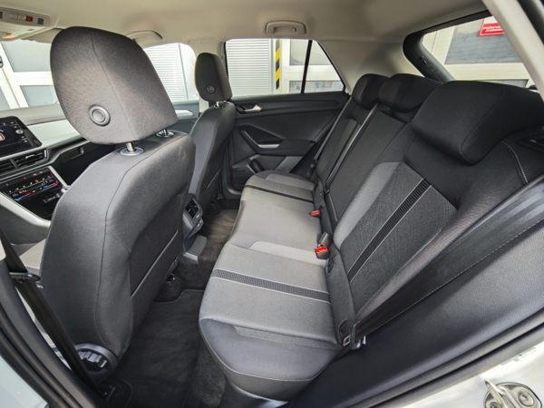 Volkswagen T-Roc Life + Winter paket TSI 85kW 11