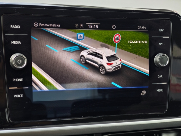 Volkswagen T-Roc Life + Winter paket TSI 85kW 18