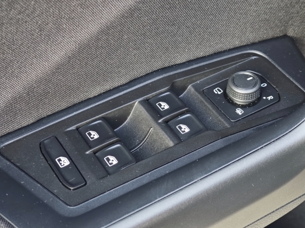 Volkswagen T-Roc Limited DSG 1,5 TSI 110kW 26