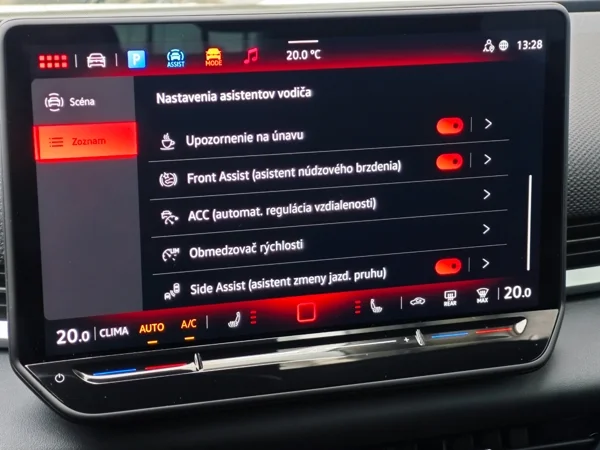 Volkswagen T-Roc R-line DSG 1.5 eTSI 110kW 20