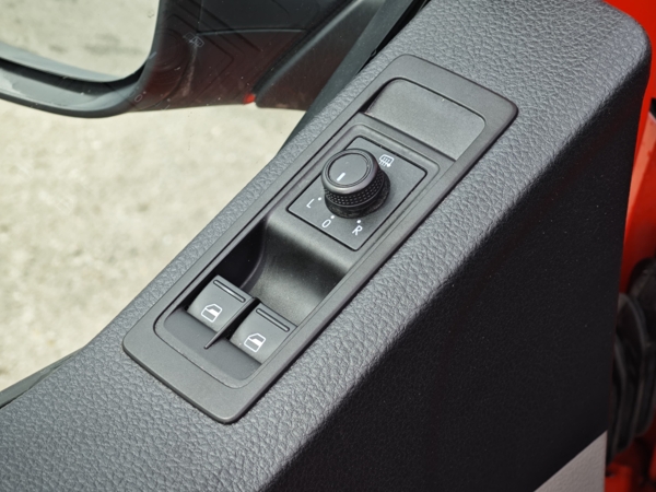 Volkswagen T6 Transporter DSG 2,0 TDI 110kW 32