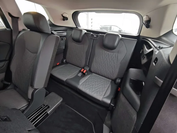 Volkswagen Tayron 7-miestny 4motion DSG 2,0 TDI 142kW 13