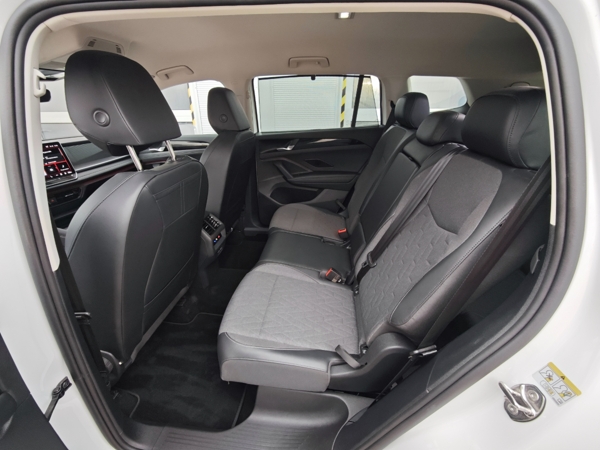Volkswagen Tayron 7-miestny 4motion DSG 2,0 TDI 142kW 11