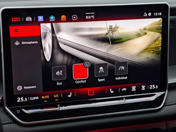 Volkswagen Tayron 7-miestny DSG 1,5 eTSI 110kW 23