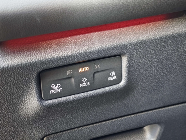 Volkswagen Tayron 7-miestny DSG 1,5 eTSI 110kW 31