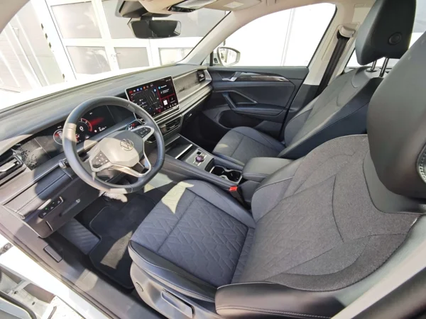 Volkswagen Tayron 7-miestny DSG 1,5 eTSI 110kW 10