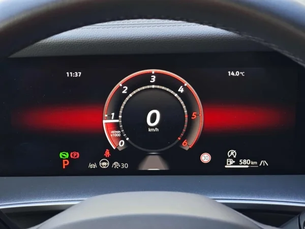 Volkswagen Tayron 7-miestny DSG 1,5 eTSI 110kW 14
