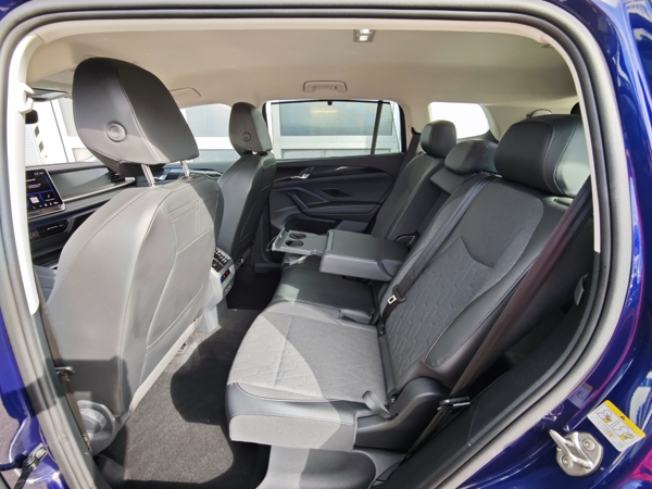 Volkswagen Tayron 7-miestny DSG 1,5 eTSI 110kW 11