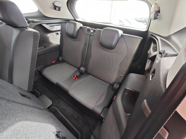 Volkswagen Tayron 7-miestny DSG 1,5 eTSI 110kW 12