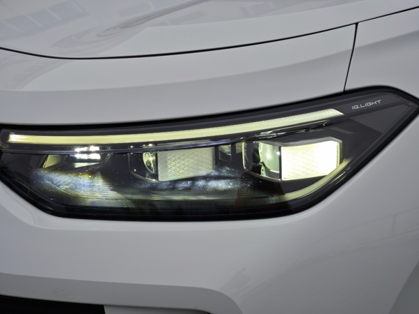 Volkswagen Tayron Elegance 4motion DSG 2,0 TDI 142kW 10