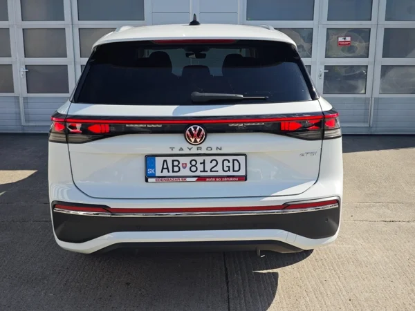 Volkswagen Tayron Elegance DSG 1,5 eTSI 110kW 6