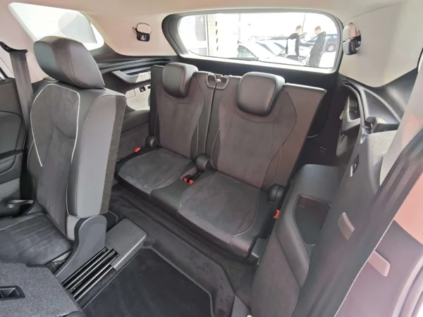 Volkswagen Tayron Elegance DSG 1,5 eTSI 110kW 13