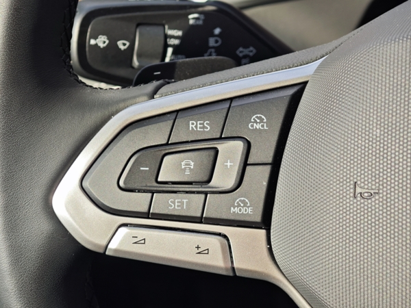 Volkswagen Tayron Elegance DSG 1,5 eTSI 110kW 32