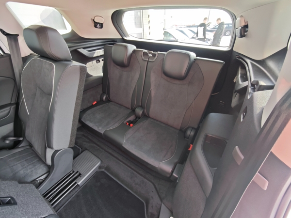 Volkswagen Tayron Elegance DSG 1,5 eTSI 110kW 13