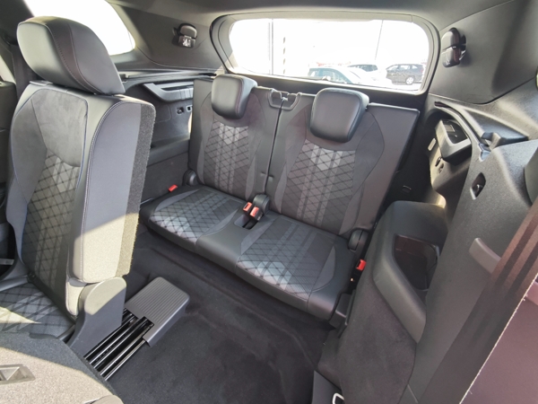 Volkswagen Tayron R-Line 4motion DSG 2,0 TDI 142kW 12