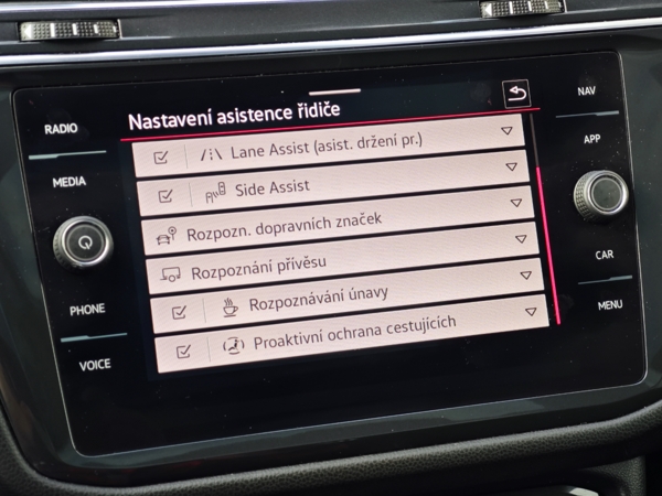 Volkswagen Tiguan Allspace R-Line 4motion DSG 2,0 TDI 147kW 26