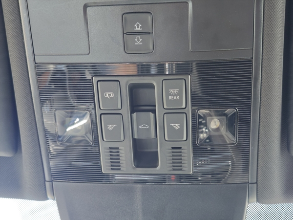 Volkswagen Tiguan Allspace R-Line 4motion DSG 2,0 TDI 147kW 32