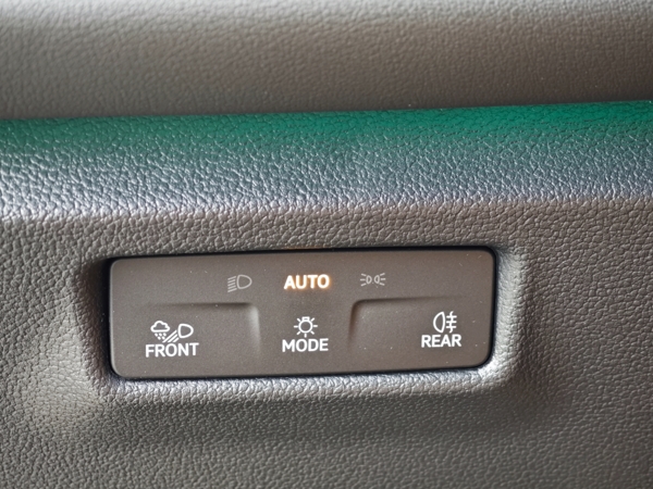 Volkswagen Tiguan DSG 2,0 TDI 110kW 35