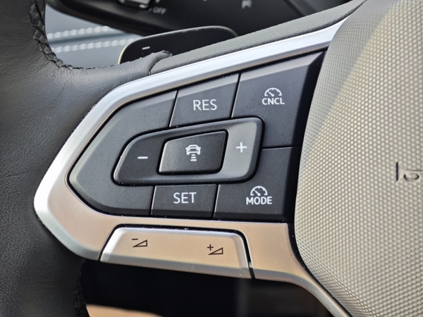 Volkswagen Tiguan DSG 2,0 TDI 110kW 33