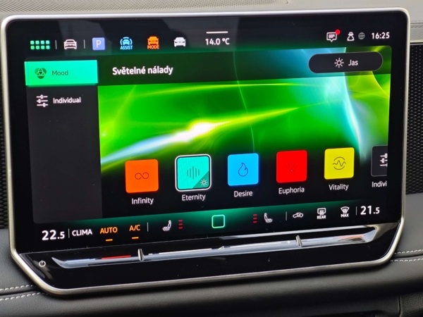 Volkswagen Tiguan DSG 2,0 TDI 110kW 21