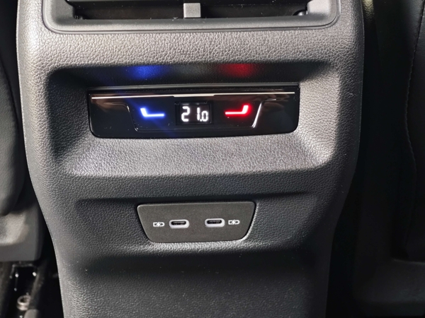 Volkswagen Tiguan DSG 2,0 TDI 110kW 38