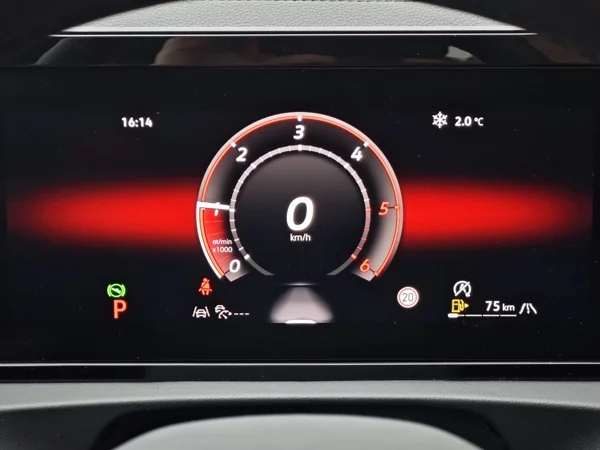 Volkswagen Tiguan DSG 2,0 TDI 110kW 14