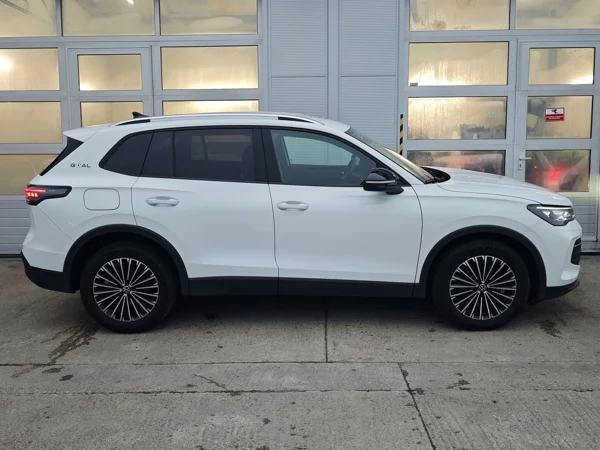 Volkswagen Tiguan DSG 2,0 TDI 110kW 9