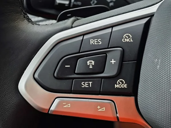 Volkswagen Tiguan DSG 2,0 TDI 110kW 30