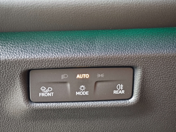 Volkswagen Tiguan DSG 2,0 TDI 110kW 28