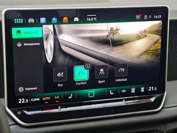 Volkswagen Tiguan DSG 2,0 TDI 110kW 24