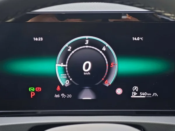 Volkswagen Tiguan DSG 2,0 TDI 110kW 14