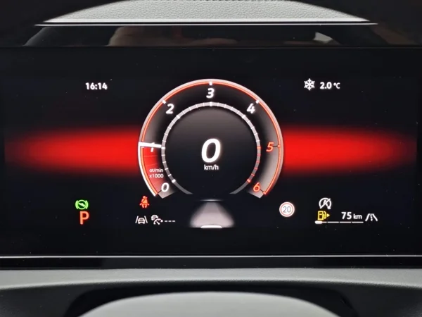 Volkswagen Tiguan DSG 2,0 TDI 110kW 14