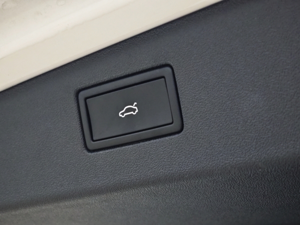 Volkswagen Tiguan DSG 2,0 TDI 110kW 36