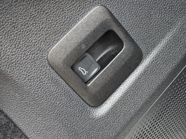 Volkswagen Tiguan Elegance DSG 2,0 TDI 110kW 34