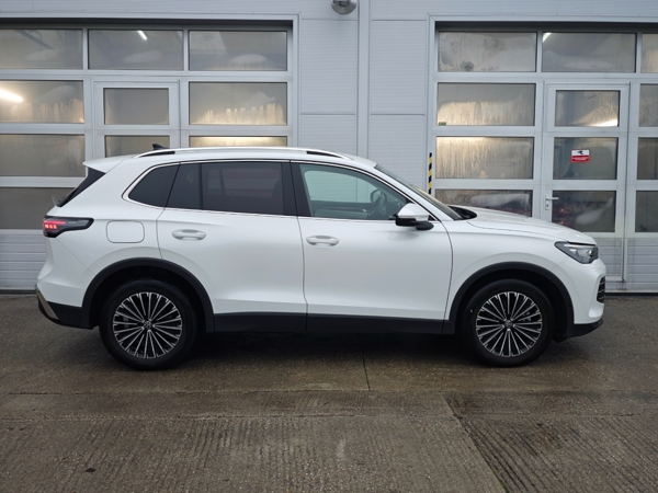 Volkswagen Tiguan Elegance DSG 2,0 TDI 110kW 9