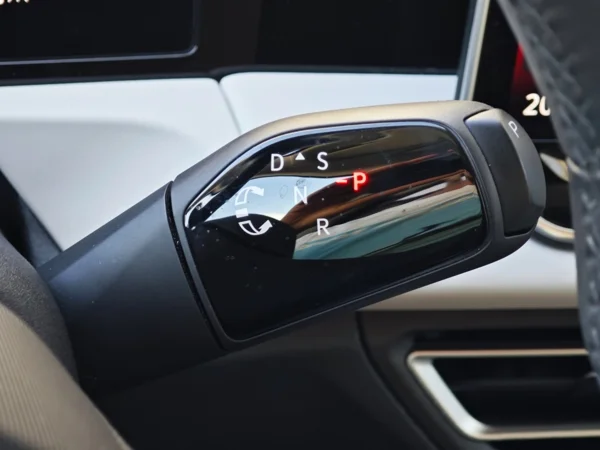 Volkswagen Tiguan Elegance DSG 2,0 TDI 110kW 29