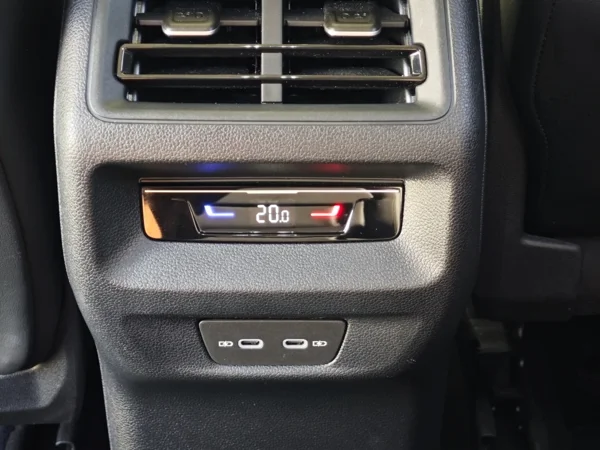 Volkswagen Tiguan Elegance DSG 2,0 TDI 110kW 35