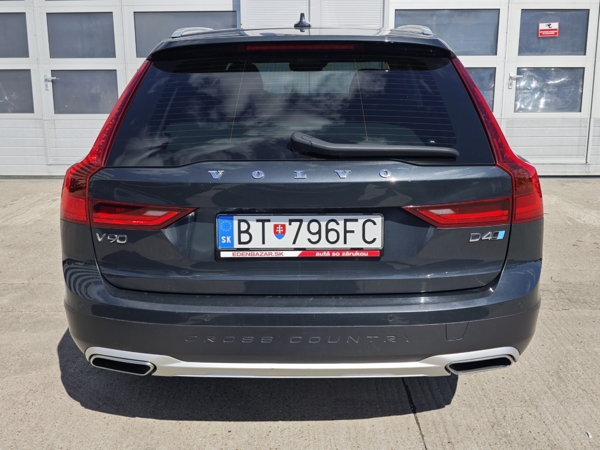 Volvo V90 Cross Country PRO Polestar Engineered AWD D4  140kW 6