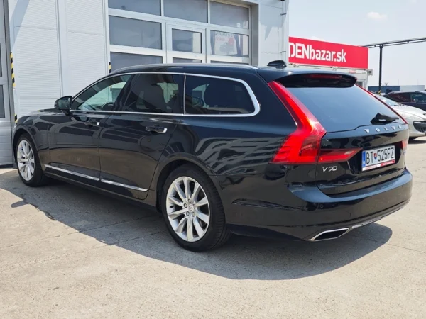 Volvo V90 D5 INSCRIPTION AWD A/T 2.0 173kW 7