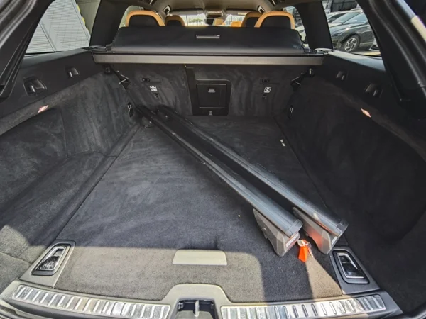 Volvo V90 D5 INSCRIPTION AWD A/T 2.0 173kW 39