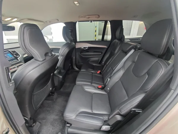 Volvo XC90 PLUS BRIGHT AWD B5 D 173kW 14