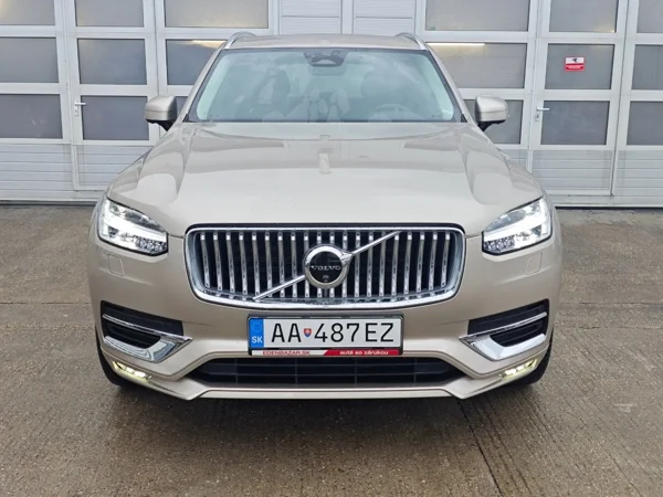 Volvo XC90 PLUS BRIGHT AWD B5 D 173kW 4