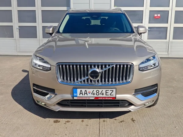 Volvo XC90 PLUS BRIGHT AWD B5 D 173kW 4