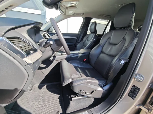 Volvo XC90 PLUS BRIGHT AWD B5 D 173kW 13