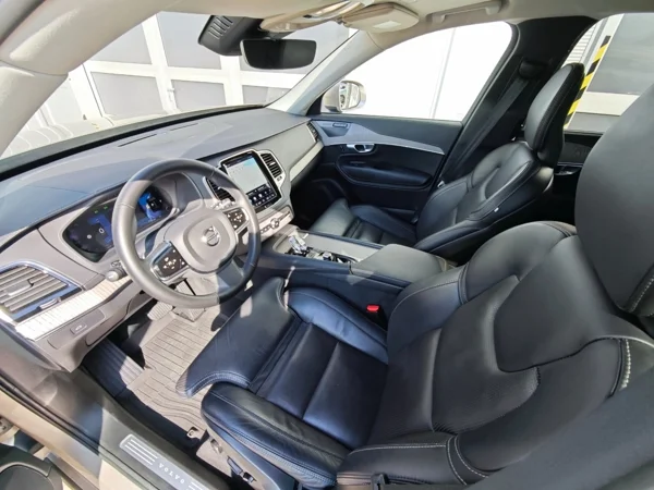 Volvo XC90 PLUS BRIGHT AWD B5 D 173kW 12