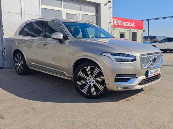 Volvo XC90 PLUS BRIGHT AWD B5 D 173kW 5