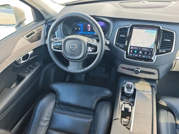 Volvo XC90 PLUS BRIGHT AWD B5 D 173kW 3